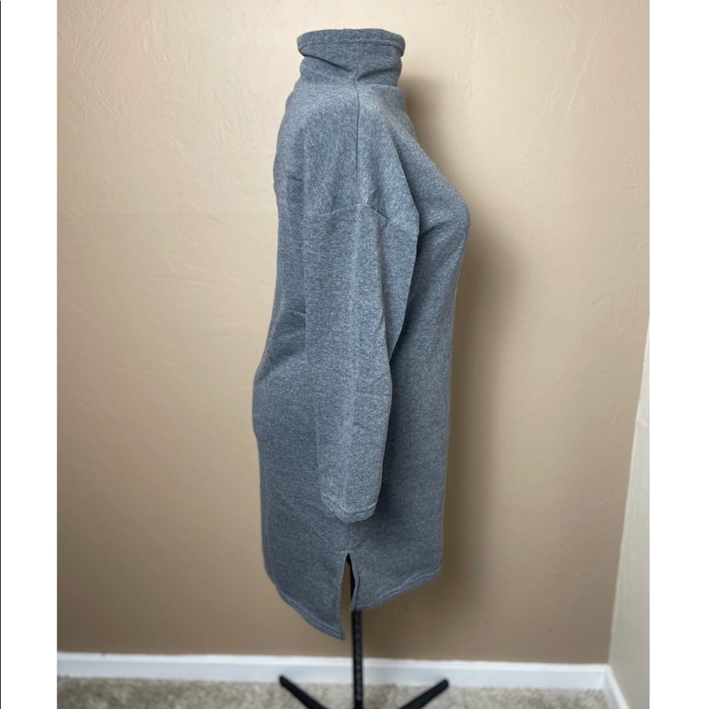 Sweater Dress ❄️ - Picture 7 of 11